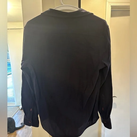 UNTUCKIT Long sleeve Dark Blue Button Up Shirt. Size Medium (Slim Fit) - Picture 5 of 5